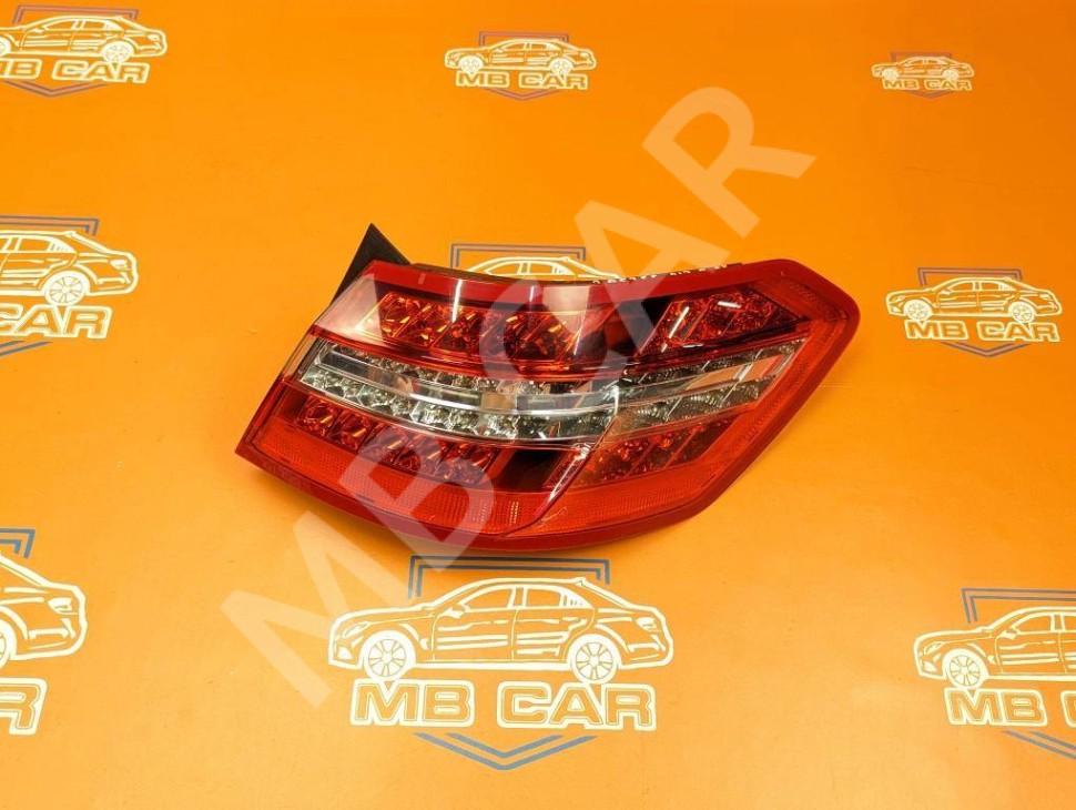 Фонарь задний правый MERCEDES-BENZ E-класс W212/S212/C207/A207 (2009 - 2013) фото 1 &mdash; Разборка Мерседес