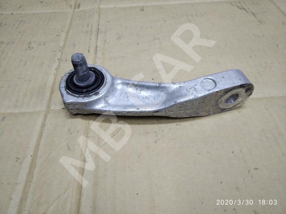 Стойка стабилизатора MERCEDES-BENZ C-класс W205/S205/C205/A205 (2014 - 2018) фото 1 — Разборка Мерседес