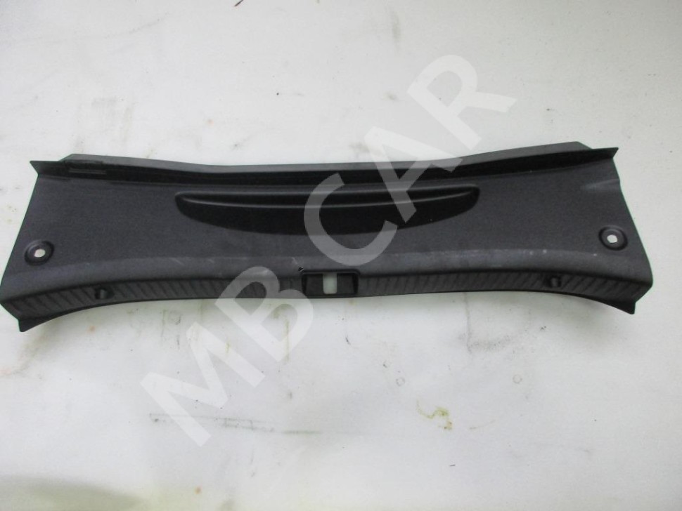 Накладка замка багажника MERCEDES-BENZ C-класс W205/S205/C205/A205 (2014 - 2018) фото 1 — Разборка Мерседес