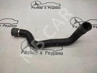 Патрубок радиатора MERCEDES-BENZ C-класс W205/S205/C205/A205 (2014 - 2018) — Разборка Мерседес