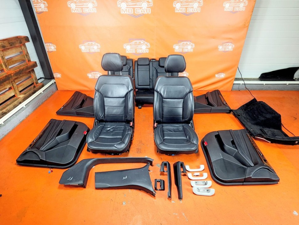 Салон MERCEDES-BENZ M-класс W166 (2011 - 2015) ML 350 3.5 4MATIC 7G-Tronic (306 л.с.) фото 1 &mdash; Разборка Мерседес