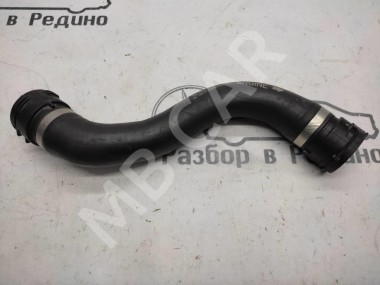 Патрубок радиатора MERCEDES-BENZ C-класс W205/S205/C205/A205 (2014 - 2018) — Разборка Мерседес