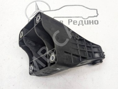 Лапа правая MERCEDES-BENZ C-класс W205/S205/C205/A205 (2014 - 2018) — Разборка Мерседес