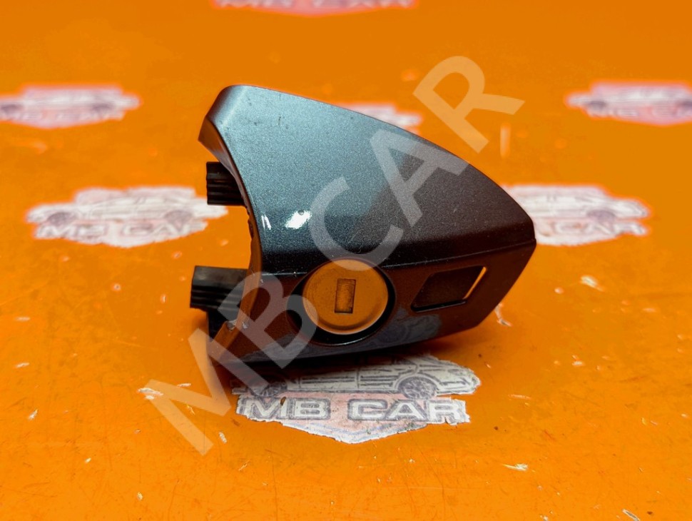 Личинки дверей MERCEDES-BENZ C-класс W204/S204 (2006 - 2011) фото 1 &mdash; Разборка Мерседес