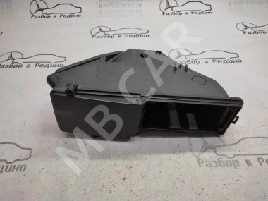 Корпус блока предохранителей MERCEDES-BENZ CLK-класс C208/A208 рестайлинг (1999 - 2003) — Разборка Мерседес