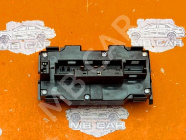 Кнопка аварийной сигнализации MERCEDES-BENZ C-класс W202/S202 рестайлинг (1997 - 2001) — Разборка Мерседес