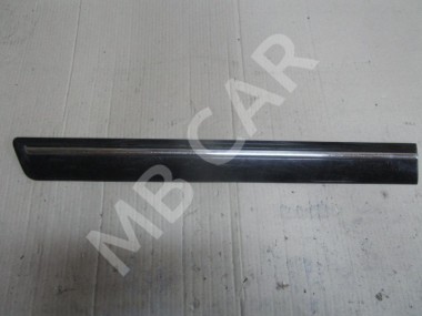 Молдинг двери MERCEDES-BENZ E-класс W210/S210 рестайлинг (1999 - 2003) — Разборка Мерседес