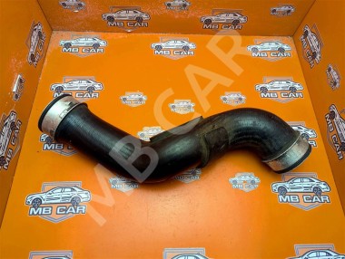 Патрубок интеркулера MERCEDES-BENZ C-класс W203/S203/CL203 (2000 - 2004) — Разборка Мерседес