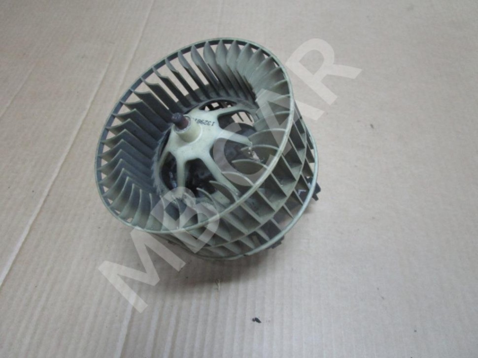 Моторчик отопителя MERCEDES-BENZ A-класс W168 (1997 - 2001) фото 1 &mdash; Разборка Мерседес