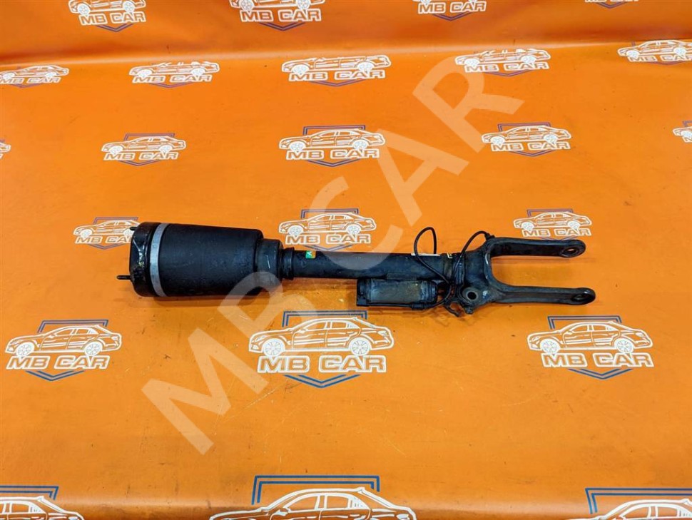 Пневмостойка передняя MERCEDES-BENZ M-класс W164 (2005 - 2008) фото 1 — Разборка Мерседес
