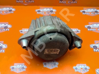 Опора двигателя MERCEDES-BENZ E-класс W212/S212/C207/A207 (2009 - 2013) — Разборка Мерседес