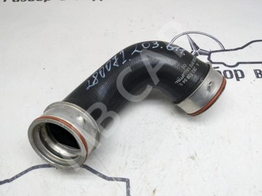 Патрубок интеркулера MERCEDES-BENZ C-класс W203/S203/CL203 (2000 - 2004) — Разборка Мерседес
