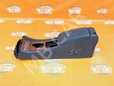 Подлокотник MERCEDES-BENZ C-класс W203/S203/CL203 (2000 - 2004) — Разборка Мерседес