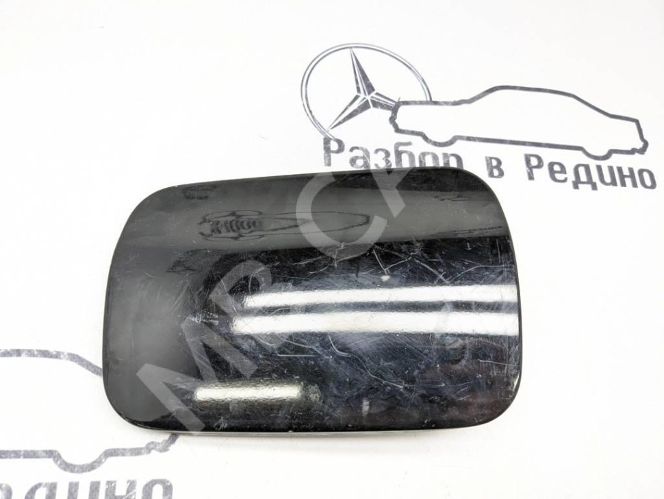 Лючок топливного бака MERCEDES-BENZ S-класс W220 (1998 - 2005) фото 1 — Разборка Мерседес