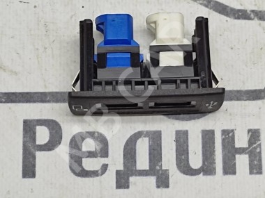 Модуль USB MERCEDES-BENZ V-класс W447 рестайлинг (2019 - 2025) — Разборка Мерседес