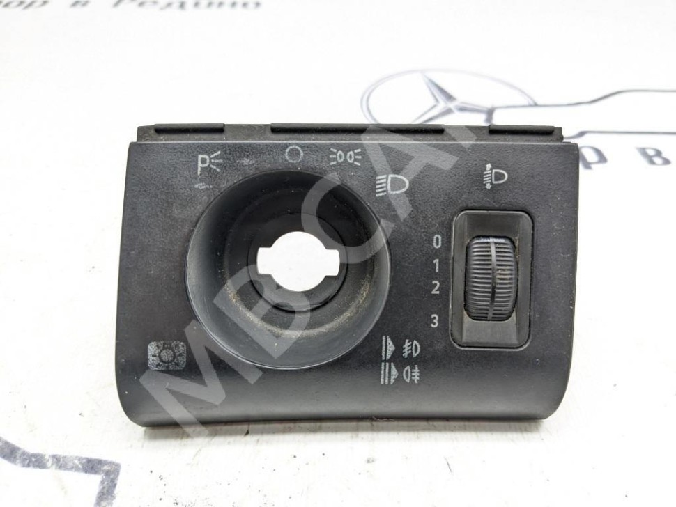 Накладка переключателя света MERCEDES-BENZ C-класс W202/S202 (1993 - 1997) фото 1 — Разборка Мерседес