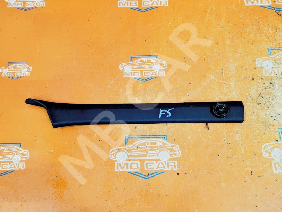 Накладка передней стойки MERCEDES-BENZ E-класс W124/S124/C124/A124 (1984 - 1997) фото 1 &mdash; Разборка Мерседес