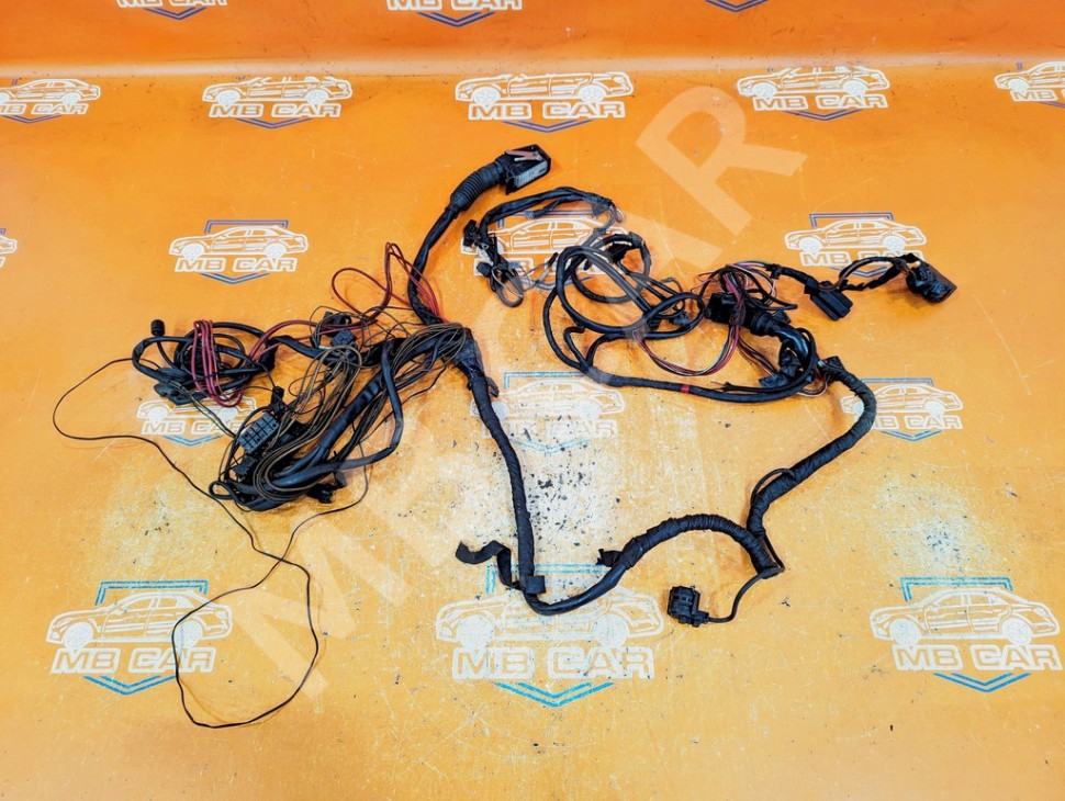 Проводка подкапотная MERCEDES-BENZ E-класс W124/S124/C124/A124 (1984 - 1997) фото 1 — Разборка Мерседес