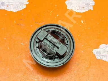 Крышка маслозаливной горловины MERCEDES-BENZ C-класс W204/S204/С204 рестайлинг (2011 - 2015) &mdash; Разборка Мерседес