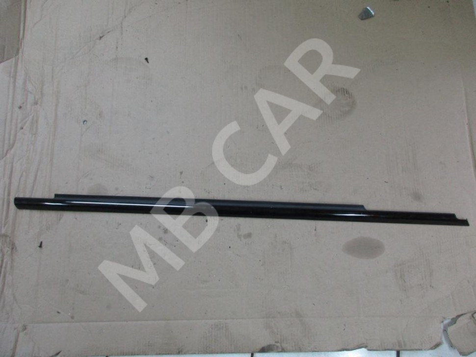 Молдинг стекла двери MERCEDES-BENZ GLE-класс Coupe C292 (2015 - 2019) фото 1 — Разборка Мерседес