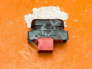 Кнопка стеклоподъемников MERCEDES-BENZ M-класс W163 (1997 - 2001) &mdash; Разборка Мерседес