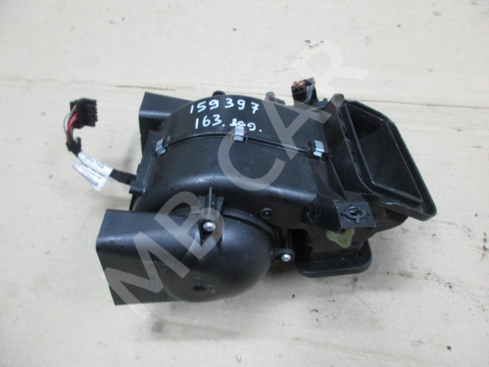 Моторчик печки MERCEDES-BENZ M-класс W163 рестайлинг (2001 - 2005) фото 1 — Разборка Мерседес