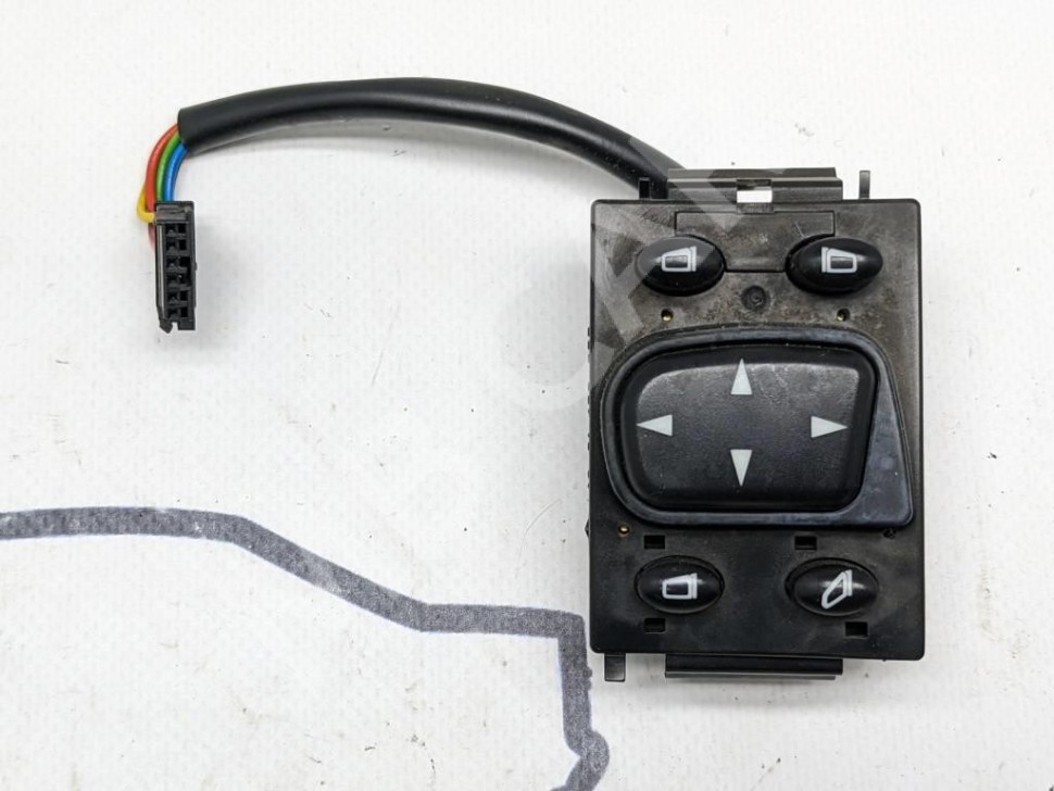 Кнопка регулировки зеркал MERCEDES-BENZ S-класс W220 рестайлинг (2002 - 2005) фото 1 — Разборка Мерседес