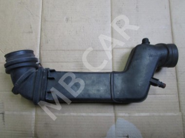 Патрубок воздушный MERCEDES-BENZ C-класс W202/S202 (1993 - 1997) — Разборка Мерседес