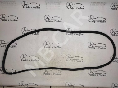 Уплотнитель крышки багажника MERCEDES-BENZ M-класс W164 (2005 - 2008) — Разборка Мерседес