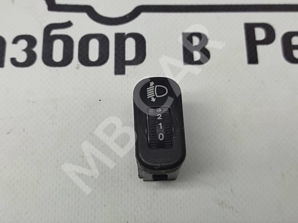 Кнопка корректора фар MERCEDES-BENZ Sprinter W906 (2006 - 2019) фото 1 &mdash; Разборка Мерседес