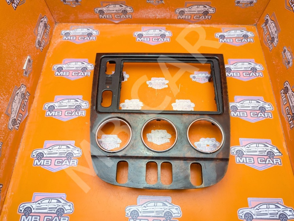 Накладка блока климата MERCEDES-BENZ M-класс W163 рестайлинг (2001 - 2005) фото 1 &mdash; Разборка Мерседес