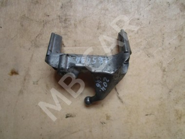 Кронштейн MERCEDES-BENZ C-класс W204/S204 (2006 - 2011) — Разборка Мерседес