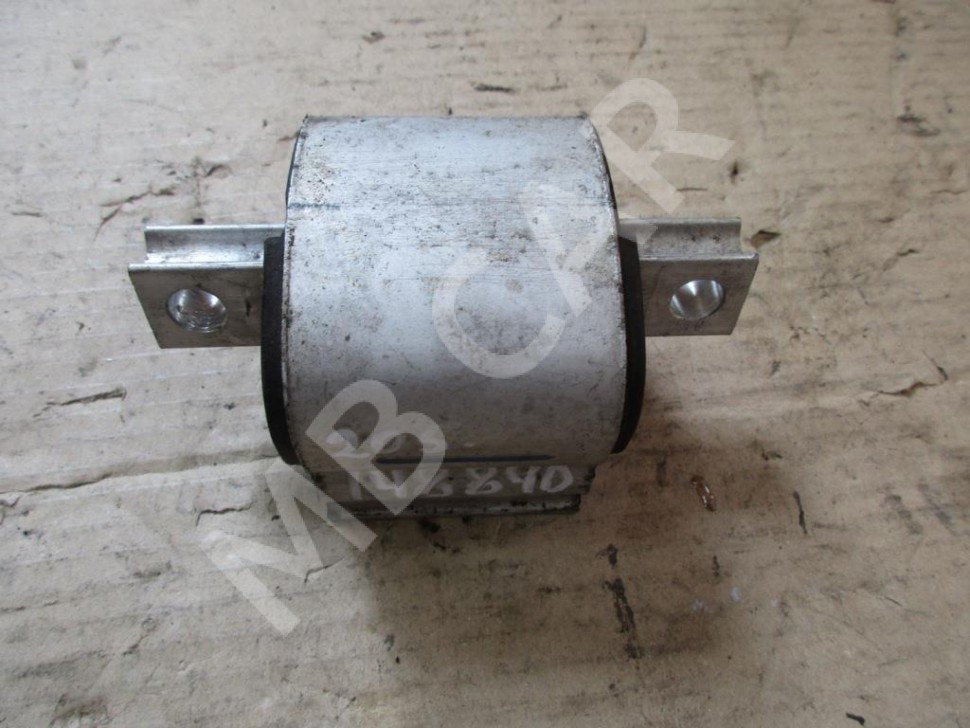 Опора КПП MERCEDES-BENZ C-класс W205/S205/C205/A205 (2014 - 2018) фото 1 — Разборка Мерседес
