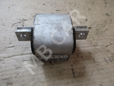 Опора КПП MERCEDES-BENZ C-класс W205/S205/C205/A205 (2014 - 2018) — Разборка Мерседес