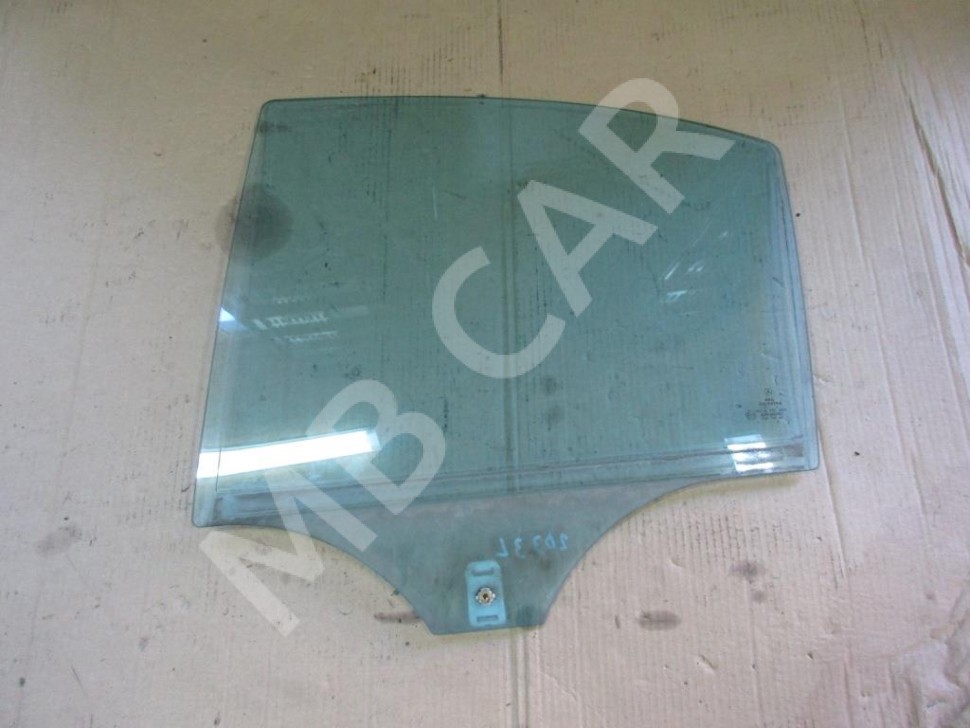 Стекло заднее левое MERCEDES-BENZ C-класс W203/S203/CL203 (2000 - 2004) фото 1 &mdash; Разборка Мерседес