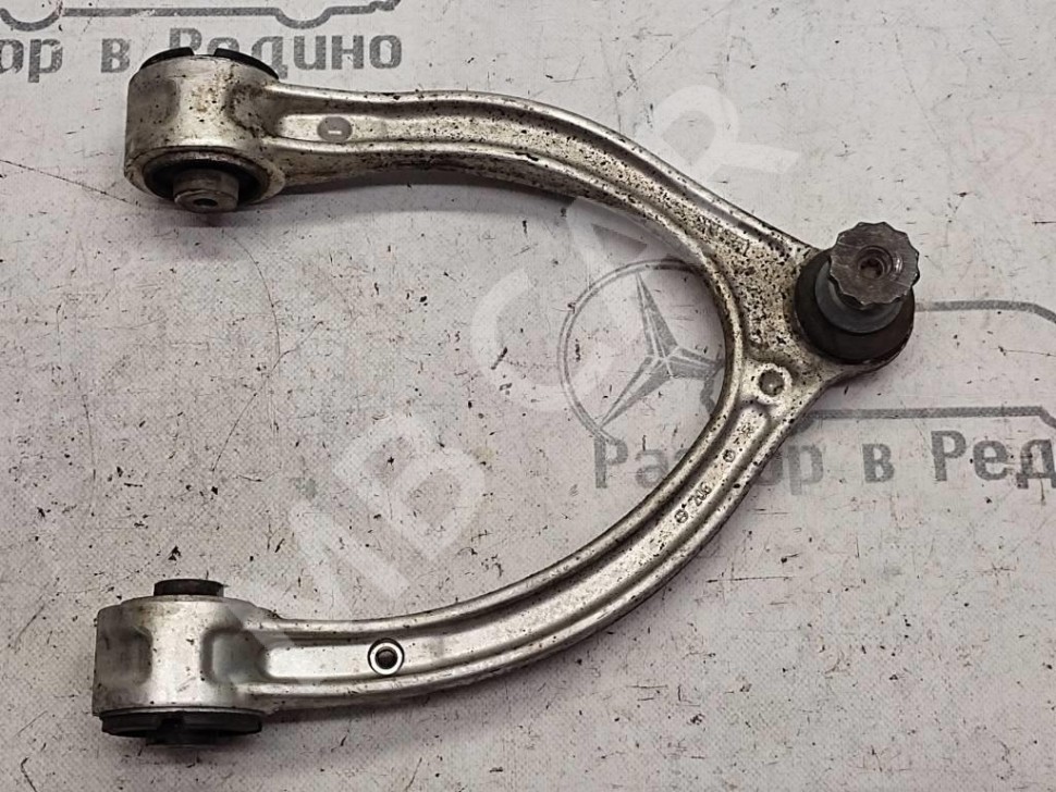 Рычаг передний верхний MERCEDES-BENZ C-класс W205/S205/C205/A205 (2014 - 2018) фото 1 — Разборка Мерседес