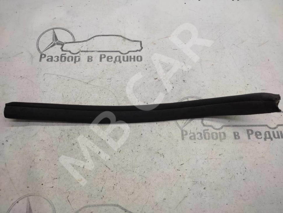 Уплотнитель дверного проема ( на кузове ) MERCEDES-BENZ CLK-класс C208/A208 рестайлинг (1999 - 2003) фото 1 — Разборка Мерседес
