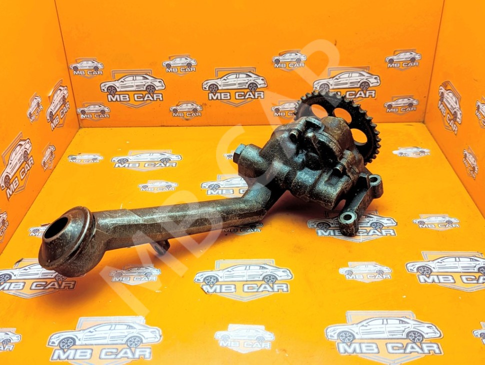 Насос масляный MERCEDES-BENZ S-класс W126 рестайлинг (1985 - 1991) фото 1 — Разборка Мерседес