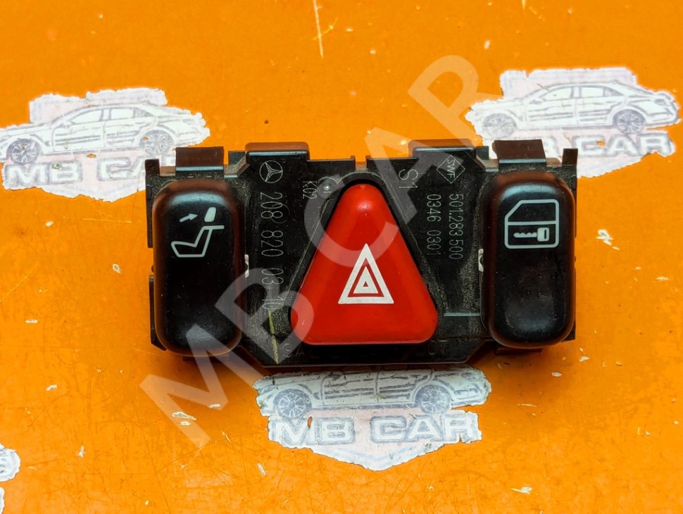 Кнопка аварийной сигнализации MERCEDES-BENZ C-класс W202/S202 (1993 - 1997) фото 1 — Разборка Мерседес