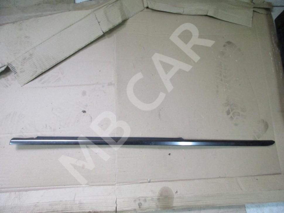 Молдинг стекла двери MERCEDES-BENZ E-класс W211/S211 (2002 - 2006) фото 1 &mdash; Разборка Мерседес