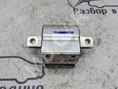 Опора КПП MERCEDES-BENZ C-класс W205/S205/C205/A205 (2014 - 2018) — Разборка Мерседес