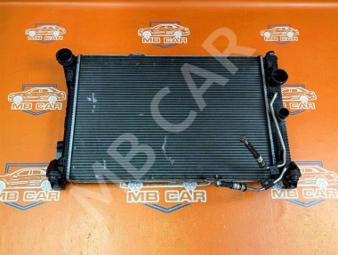 Радиатор MERCEDES-BENZ C-класс W204/S204 (2006 - 2011) — Разборка Мерседес