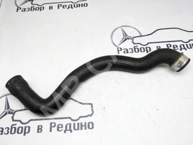 Патрубок радиатора MERCEDES-BENZ C-класс W203/S203/CL203 (2000 - 2004) — Разборка Мерседес