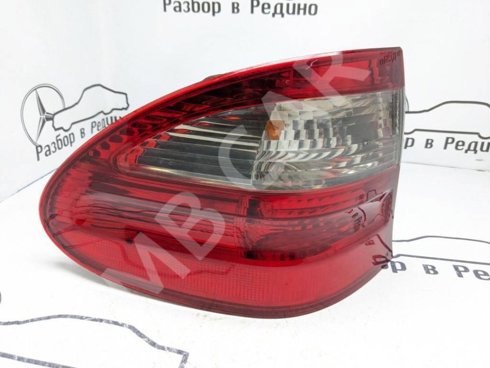 Фонарь задний левый MERCEDES-BENZ E-класс W211/S211 (2002 - 2006) фото 1 — Разборка Мерседес