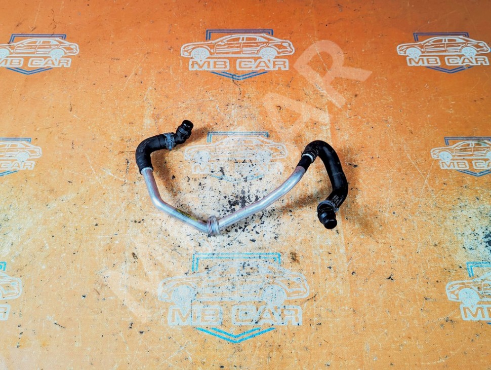 Трубка ОЖ MERCEDES-BENZ C-класс W205/S205/C205/A205 (2014 - 2018) фото 1 &mdash; Разборка Мерседес