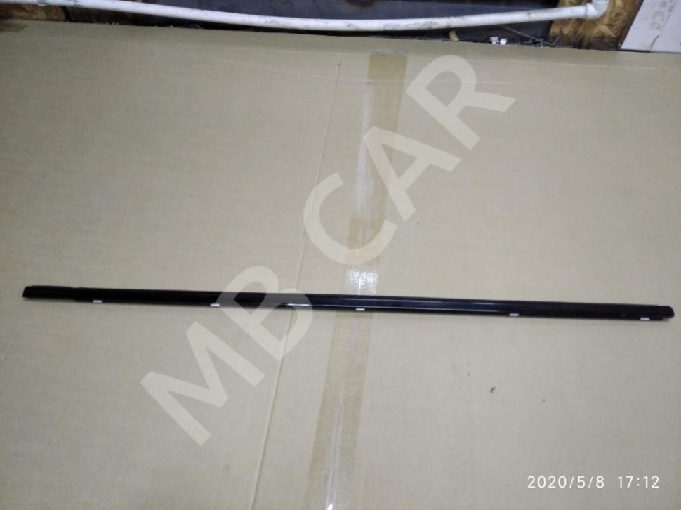 Молдинг стекла двери MERCEDES-BENZ C-класс W203/S203/CL203 (2000 - 2004) фото 1 &mdash; Разборка Мерседес