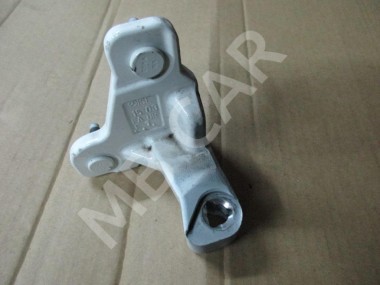 Петля двери MERCEDES-BENZ C-класс W205/S205/C205/A205 (2014 - 2018) — Разборка Мерседес