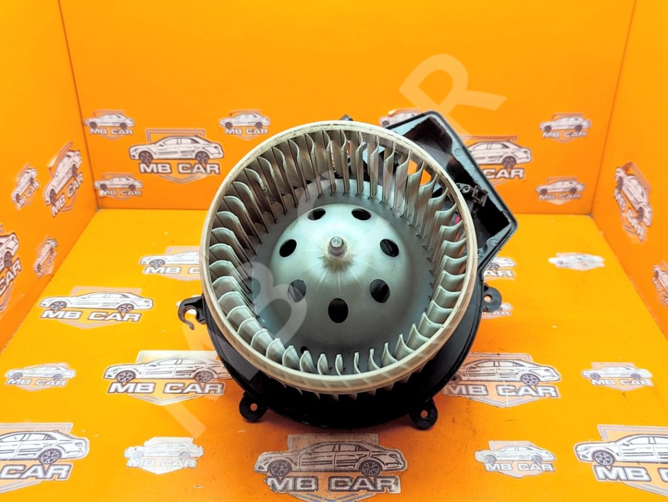 Моторчик отопителя MERCEDES-BENZ C-класс W203/S203/CL203 рестайлинг (2004 - 2008) фото 1 &mdash; Разборка Мерседес