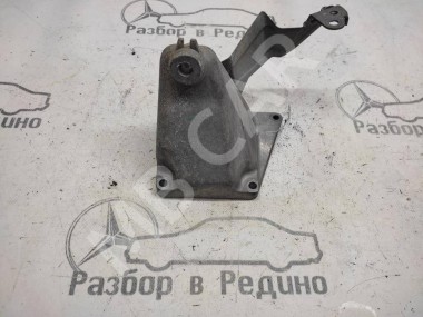 Лапа правая MERCEDES-BENZ V-класс W639 (2003 - 2014) — Разборка Мерседес