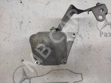 Лапа правая MERCEDES-BENZ V-класс W639 (2003 - 2014) — Разборка Мерседес